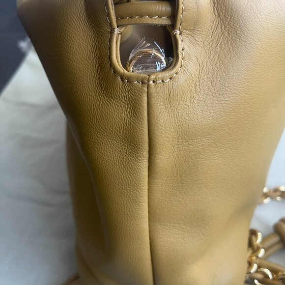 Loewe Medium Flamenco Bag in Sahara colour - Picture 6 of 11